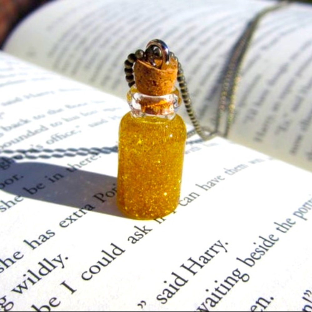 Felix Felicis Vial Pendant